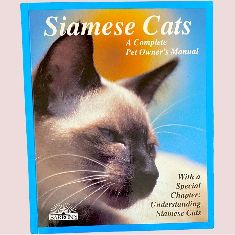 ✨3/$15- Book: Siamese Cats A Complete Pet Owner’s Manual